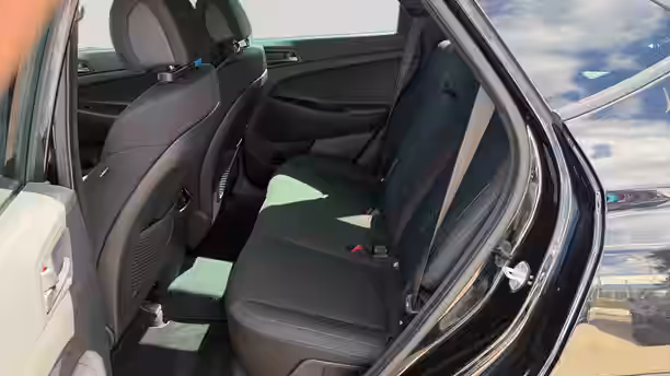 HYUNDAI TUCSON 12 / 39