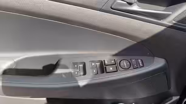 HYUNDAI TUCSON 24 / 39