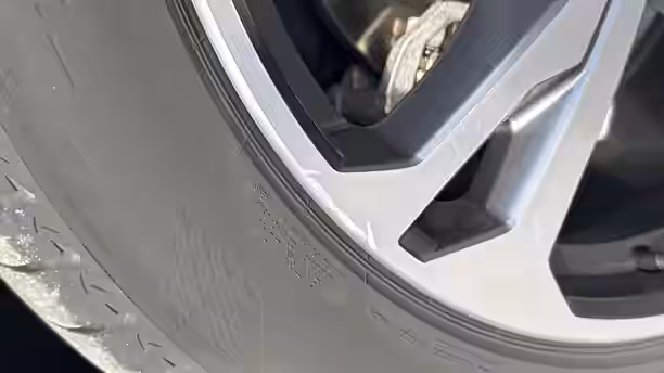 AUDI Q6 E-TRON 32 / 36