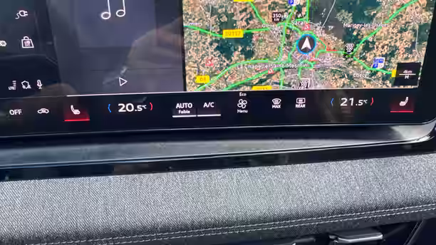 AUDI Q6 E-TRON 27 / 36