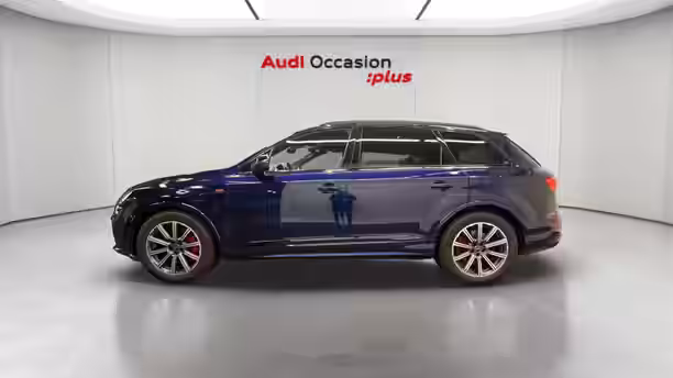 AUDI Q7 2 / 26