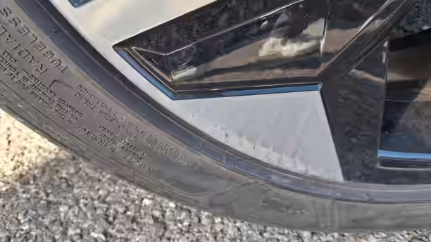 RENAULT MEGANE E-TECH 23 / 29