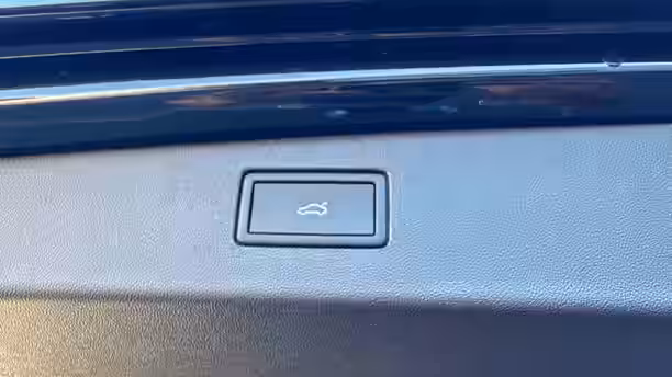 VOLKSWAGEN TIGUAN 18 / 24