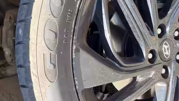 HYUNDAI TUCSON 25 / 26