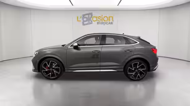 AUDI RS Q3 SPORTBACK 2 / 27