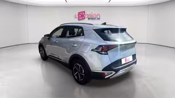 KIA SPORTAGE 3 / 24