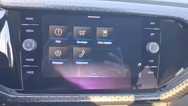 VOLKSWAGEN T-CROSS 18 / 52