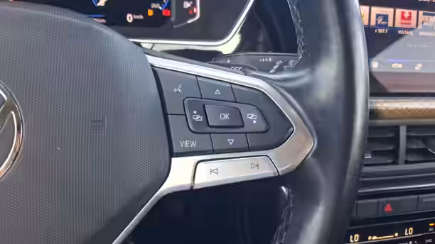 VOLKSWAGEN T-CROSS 26 / 52