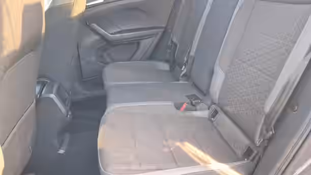VOLKSWAGEN T-CROSS 12 / 52