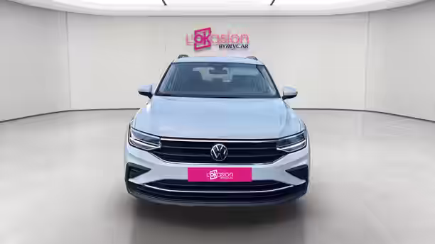 VOLKSWAGEN TIGUAN 8 / 23