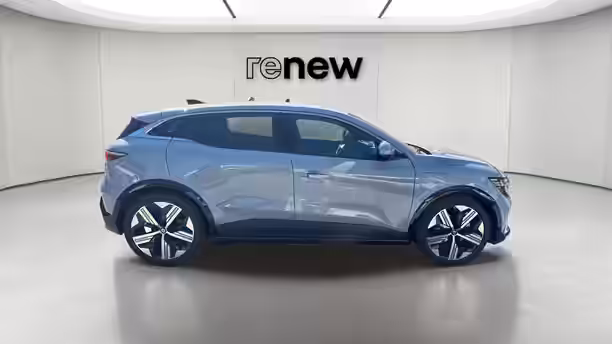 RENAULT MEGANE E-TECH 6 / 24