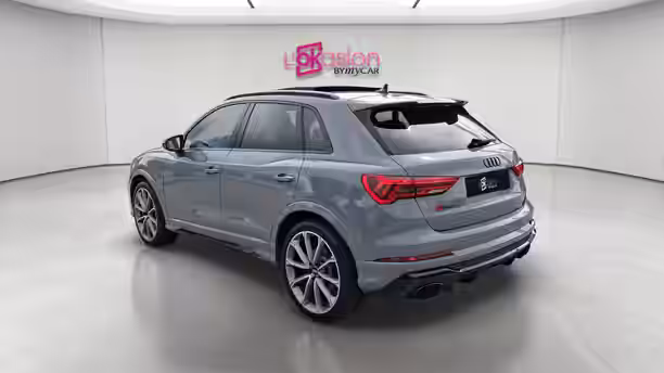 AUDI RS Q3 3 / 60