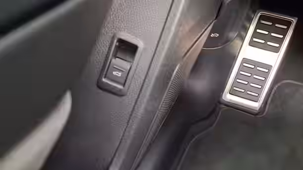 AUDI RS Q3 36 / 60