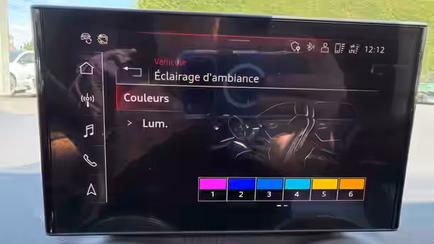 AUDI Q2 39 / 45