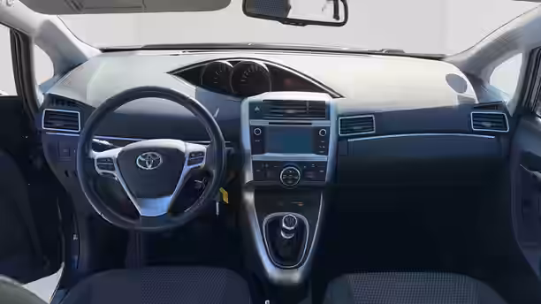 TOYOTA VERSO LCA 2017 9 / 44