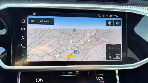 AUDI A6 AVANT 12 / 31