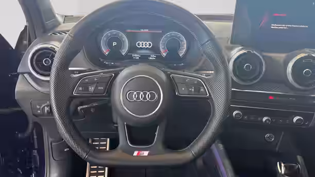 AUDI Q2 10 / 18