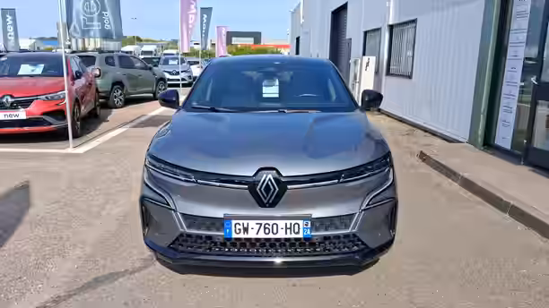 RENAULT MEGANE E-TECH 8 / 24