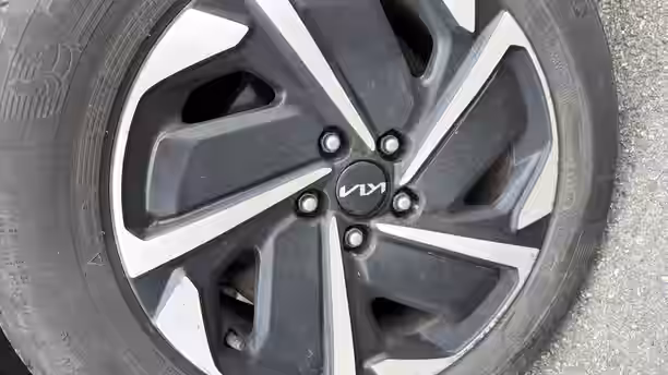 KIA SPORTAGE 25 / 25