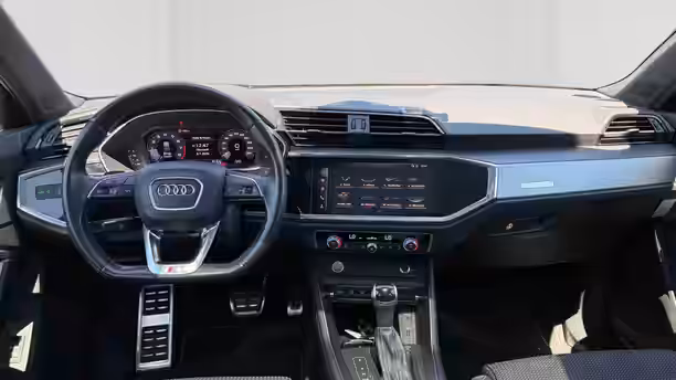 AUDI Q3 23 / 35