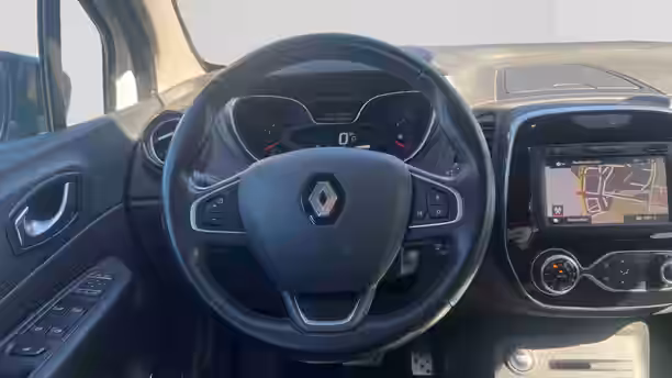 RENAULT CAPTUR 10 / 22