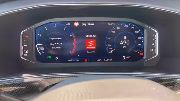 VOLKSWAGEN T-CROSS 10 / 22