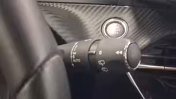 PEUGEOT 208 31 / 32