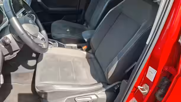 VOLKSWAGEN T-ROC 18 / 27