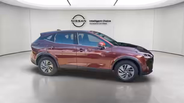NISSAN QASHQAI 2021 6 / 24