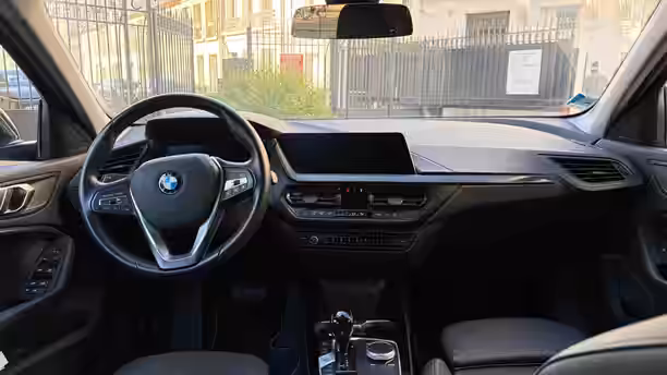 BMW SERIE 1 F40 9 / 17