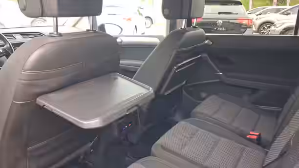 VOLKSWAGEN TOURAN BUSINESS 26 / 63