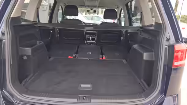 VOLKSWAGEN TOURAN BUSINESS 27 / 63