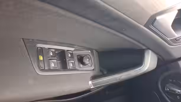 VOLKSWAGEN TOURAN BUSINESS 36 / 63
