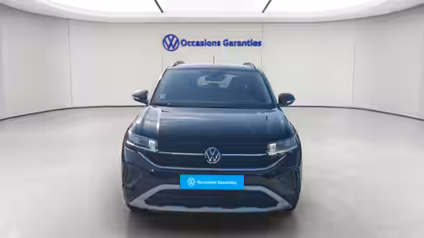 VOLKSWAGEN T-CROSS 8 / 16