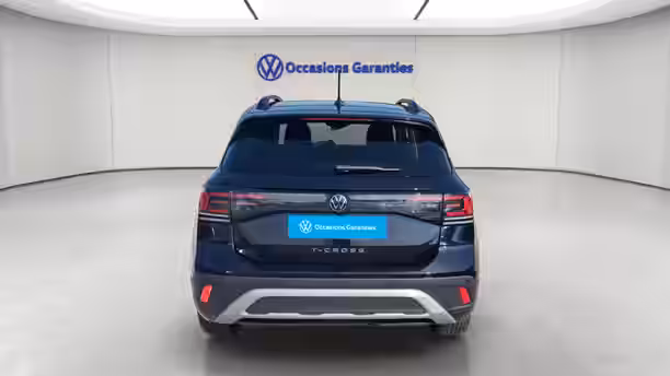 VOLKSWAGEN T-CROSS 4 / 16