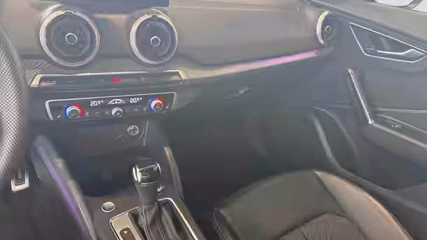 AUDI Q2 17 / 18