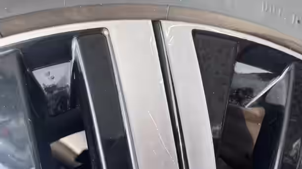 VOLKSWAGEN TOUAREG 32 / 35