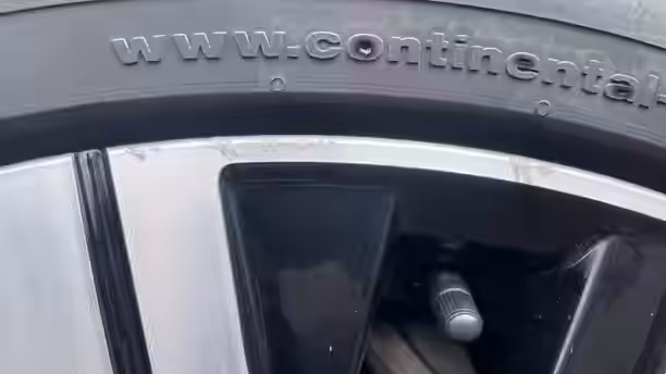 VOLKSWAGEN TOUAREG 35 / 35