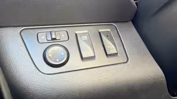 DACIA SPRING 19 / 22