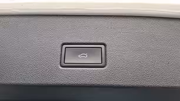 VOLKSWAGEN T-ROC 18 / 27