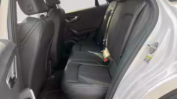 AUDI Q2 12 / 23