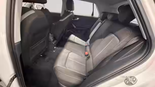AUDI Q2 12 / 33