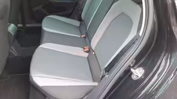 SEAT IBIZA 19 / 23