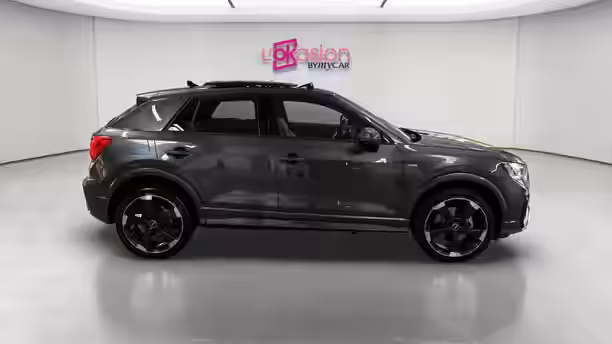 AUDI Q2 6 / 37