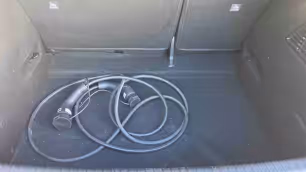 RENAULT MEGANE E-TECH 13 / 27