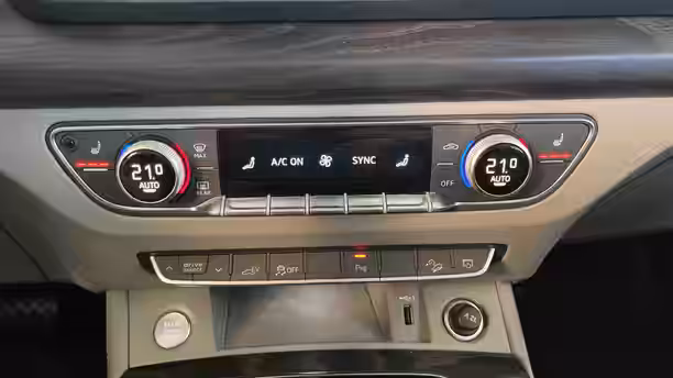 AUDI Q5 SPORTBACK 20 / 31