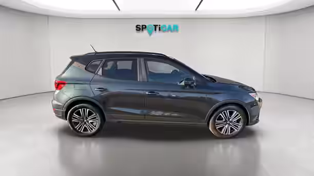 SEAT ARONA 6 / 20