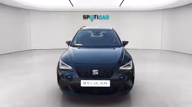 SEAT ARONA 8 / 20