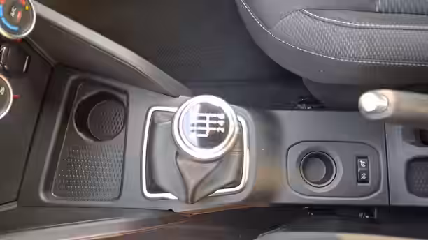 DACIA DUSTER 22 / 48