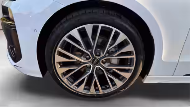 AUDI A6 E-TRON AVANT 16 / 29